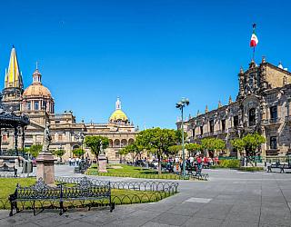 English language Guadalajara